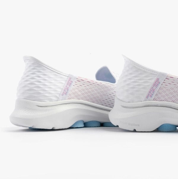 Skechers GO WALK 7 - KATNISS Womens Trainers Multi