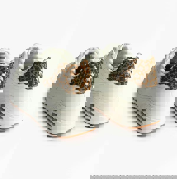 Skechers 177093/WHLD UNO-JUNGLE NITE Womens Trainers White Durabuck/Leopard Printed