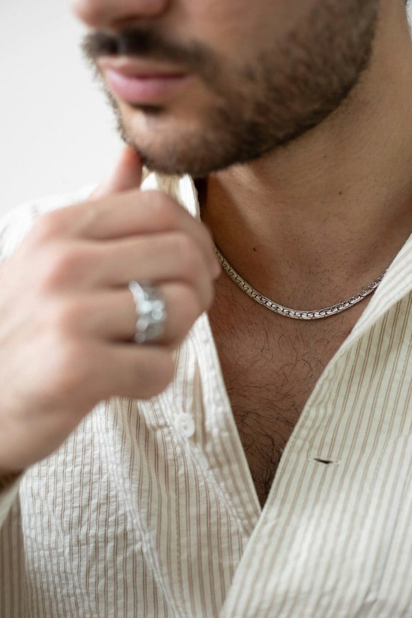 SVNX Interlocked Chain Necklace in Silver Colour