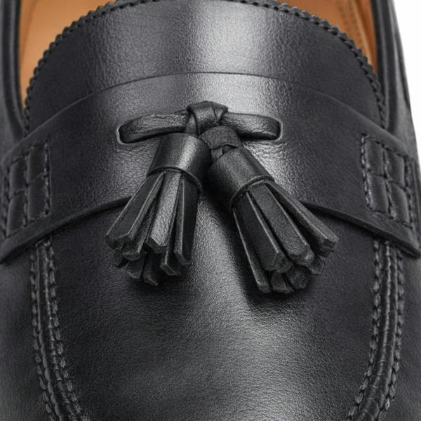 Roamers M059 Loafer Shoes in Black