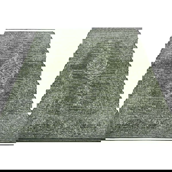 Velours Méridional Green Rug - Oriental Look