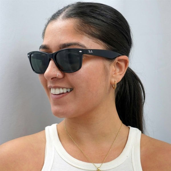 Ray-Ban Sunglasses New Wayfarer 2132 901L Black Green G-15 55mm