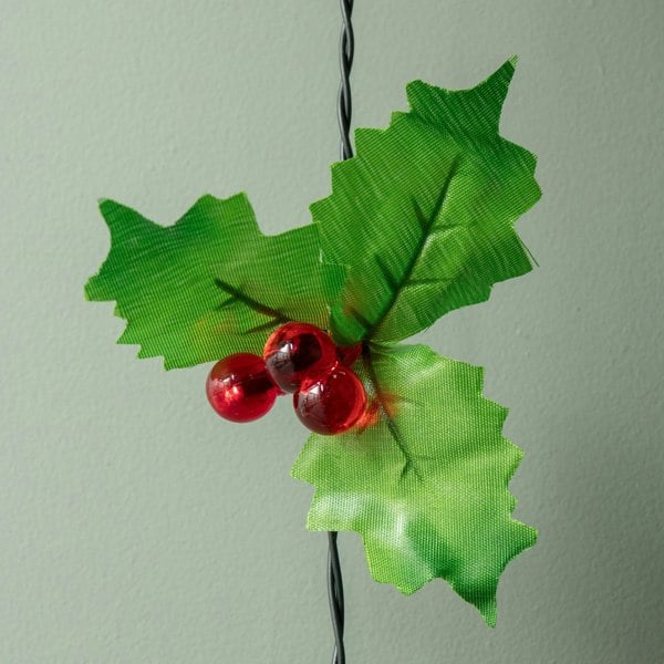 Samuel Alexander Premier 2.8m Holly Garland with Red Berries and 40 Red Leds