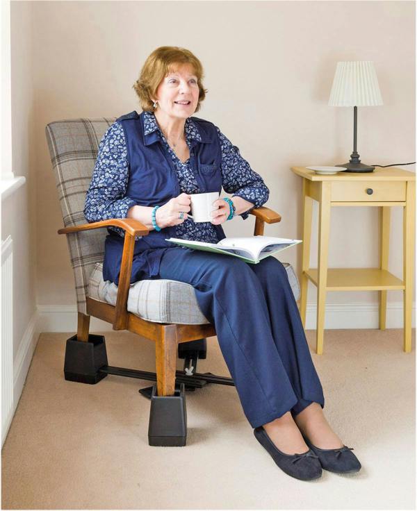Aidapt Adjustable Linked Chair Raiser Kit