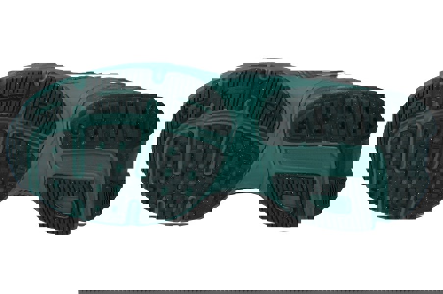 Nike V2K Run Womens Hf5050  361 - Bicoastal Metallic Silver 361 - Photo 4