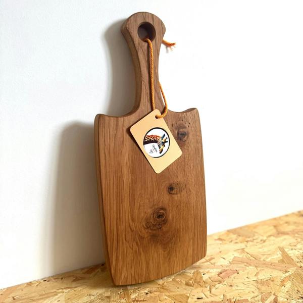 Giraffes & Craftz Solid Oak paddle - Handmade French Oak Cheese and Food Board