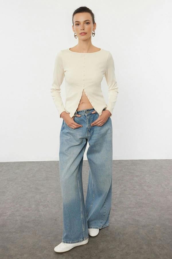 WOVCOR Crew Neck Knit Blouse with Button Detail