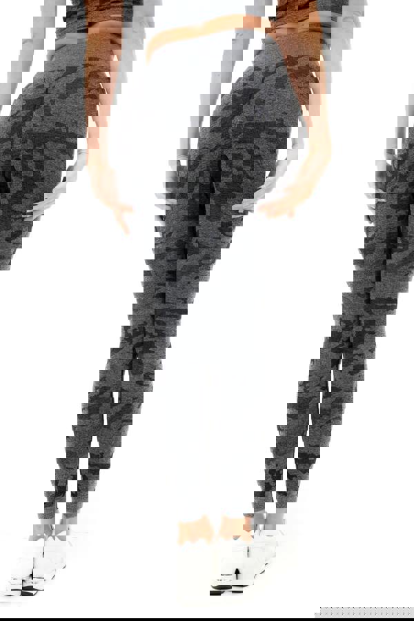 Smart Living Women's Camo High-Waisted Seamless Leggings - Black