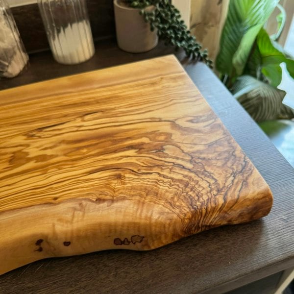 Giraffes & Craftz XL Live Edge Olive Wood Chopping Board