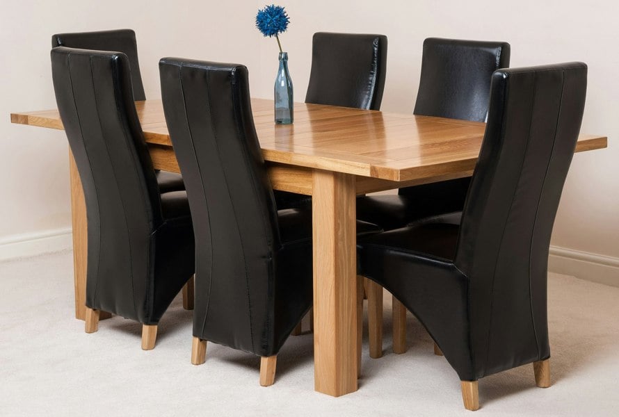 That's Furniture Seattle Oak Extending Dining Table with Lola Leather Chairs