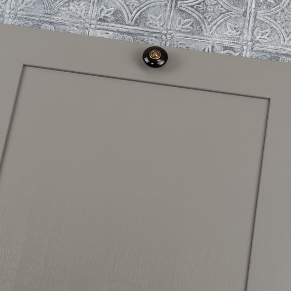 Handle & Home 32mm Black Ceramic Knob with Centre Detail