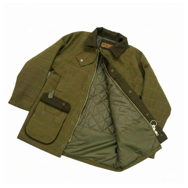 Men's Game Ascot Tweed Jacket opened to show diamond quilted lining and internal pockets