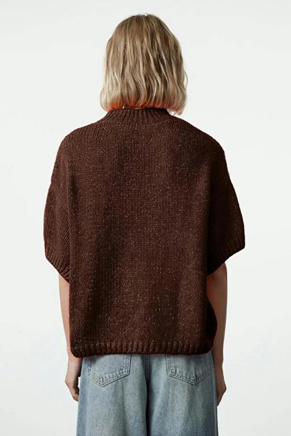 Hoxton Gal Oversized Soft-Touch Knit Sweater