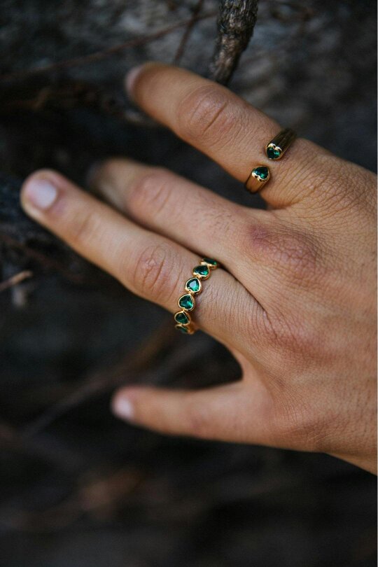 SVNX The Atlas' Ring in Gold and Green