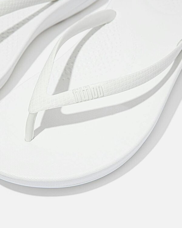 FitFlop Iqushion Womens Ergonomic Flip-Flops - Urban White 194