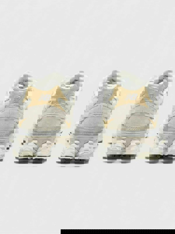 New Balance 9060 Turtledove Beige