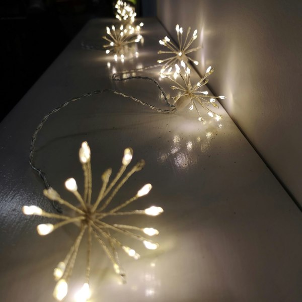 Samuel Alexander Festive Christmas 10 Warm White LED Twinkling Starburst Lights