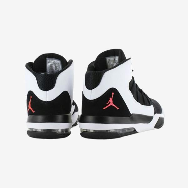 Nike AQ9084-101 Sneakers   in  White