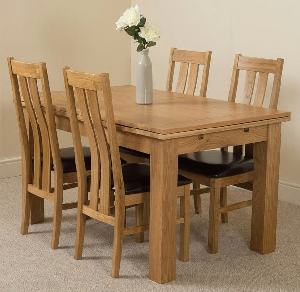 That's Furniture Richmond Medium Oak Extendable Dining Table with Princeton Oak Chairs