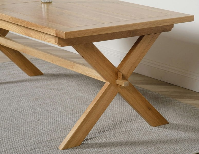 That's Furniture Vermont 200 - 240cm Cross Leg Large Oak Extending Dining Table
