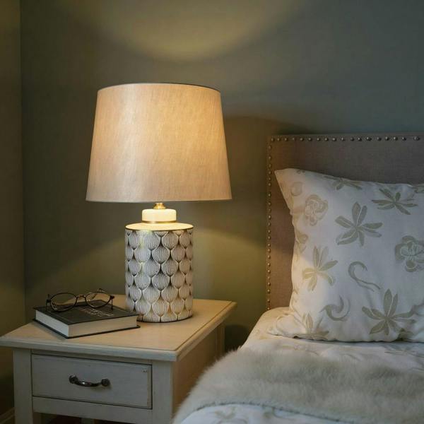 65 x 43 CM CERAMIC LAMP AND SHADE