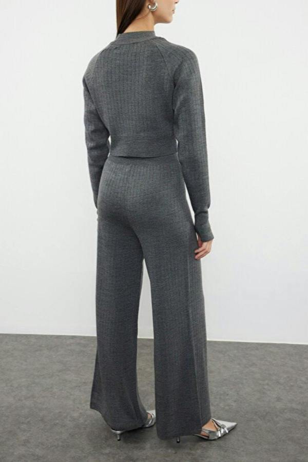 WOVCOR 2-Piece Crop Knit Top & Pants Set with Finger Detail