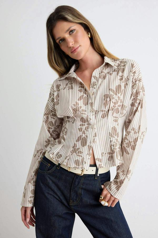 WOVCOR Pleated Flared Collar Long Sleeve Shirt