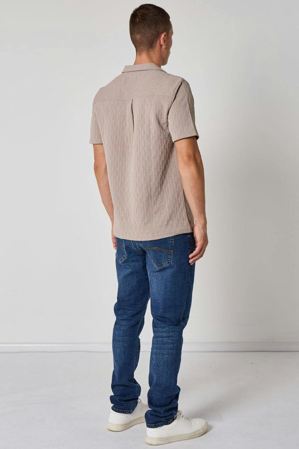 Textured Short Sleeve Revere Collar Shirt