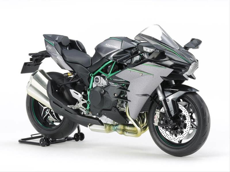 Tamiya Kawasaki Ninja H2 Carbon (1:12 Scale)
