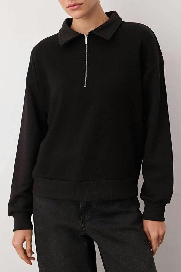 WOVCOR Knit Sweatshirt with Zipper Detail