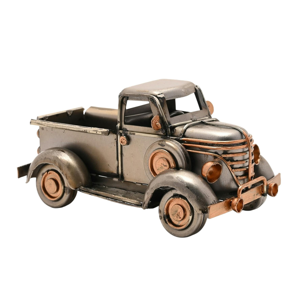 Harvey Makin Ornament - Truck