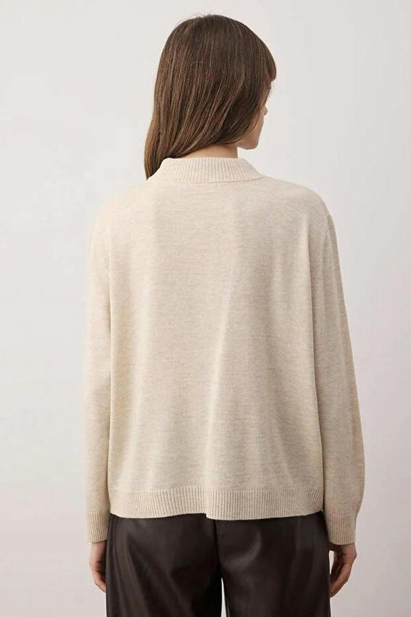 WOVCOR Scarf Collar Detail Knit Sweater