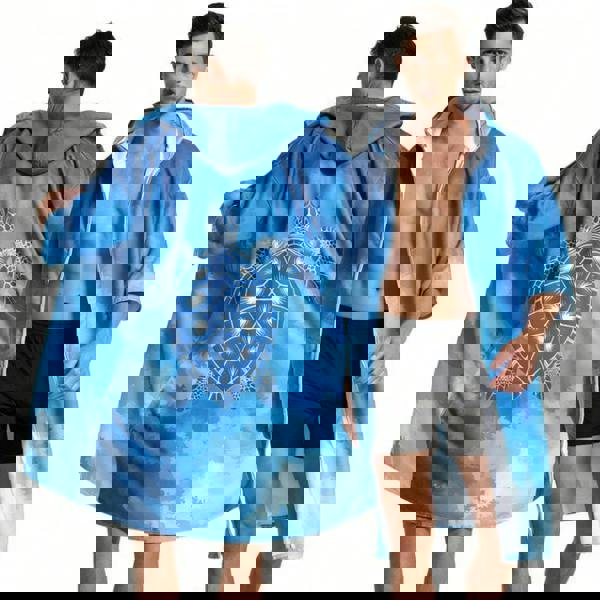 Leaper Zippered Sleeved Adult Hooded Cloak Bath Towel