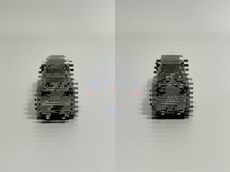 Mini GT Nissan Skyline GT R R34 Kaido Works Shinjuku V1 1:64 Mini GT KHMG143