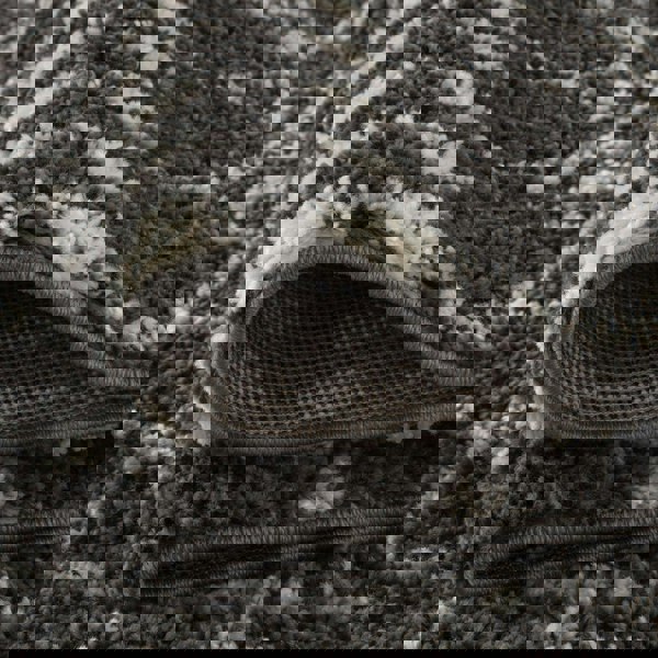 Moroccan-style thick shaggy rug non-shedding