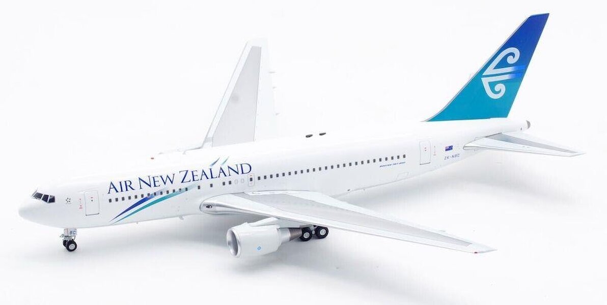 MCSlots Air New Zealand Boeing 767-219/ER ZK-NBC New Colours 1:200 IF762NZ1023