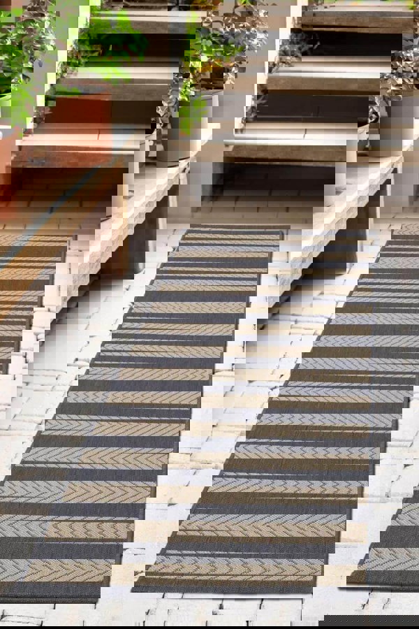 County Stripe Rug – Indoor/Outdoor Use