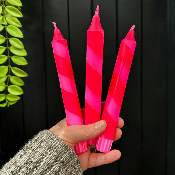 Love Frankie Neon Pink & Red Helter Skelter Candle