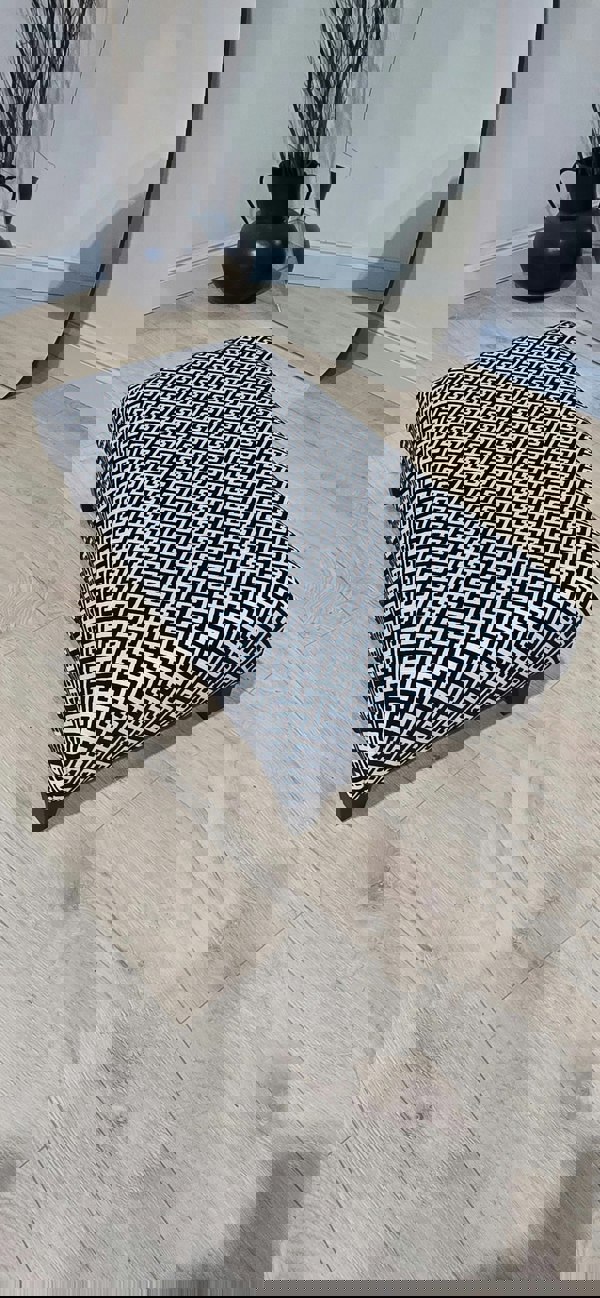 ISTOOLS Premium Eden Embossed Pattern Footstool Ottoman – Window Bay Seat & Multi-Use Coffee Table Bench (Non-Storage)