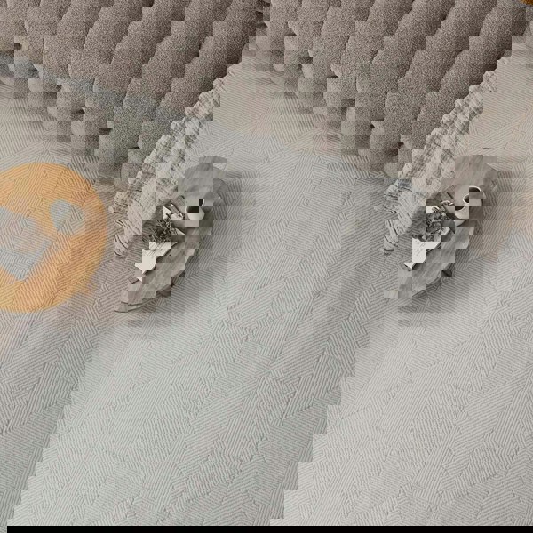 cream colour, abstract design, stain-resistant, Cosy comfort rug, non-static