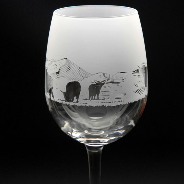 Glyptic Glass Art Highland Cattle Crystal Wine Glass - Hand Etched/Engraved Gift