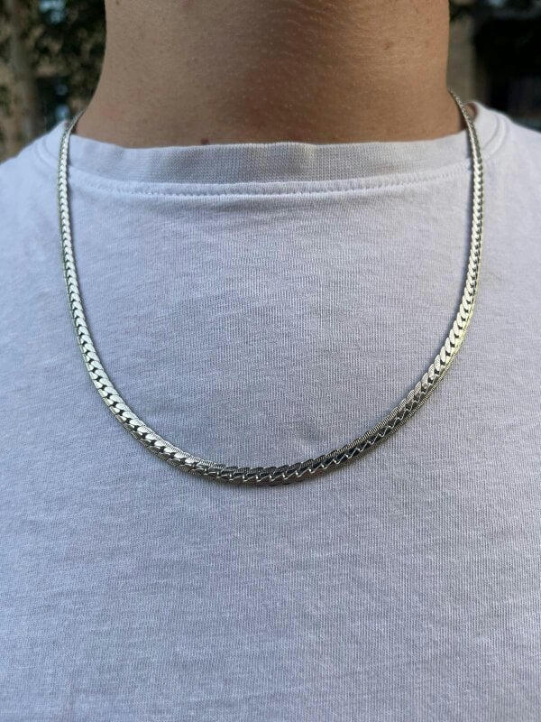 SVNX Interlocked Chain Necklace in Silver