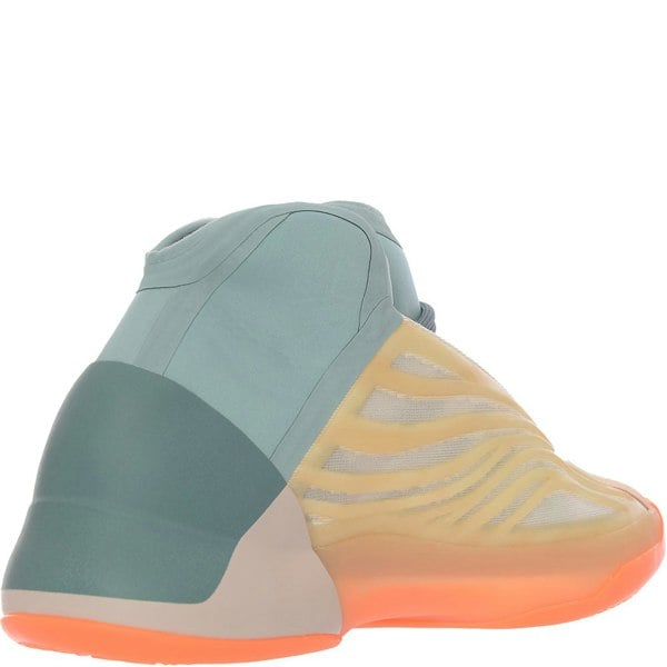 Adidas Mens YZY QNTM in Coral