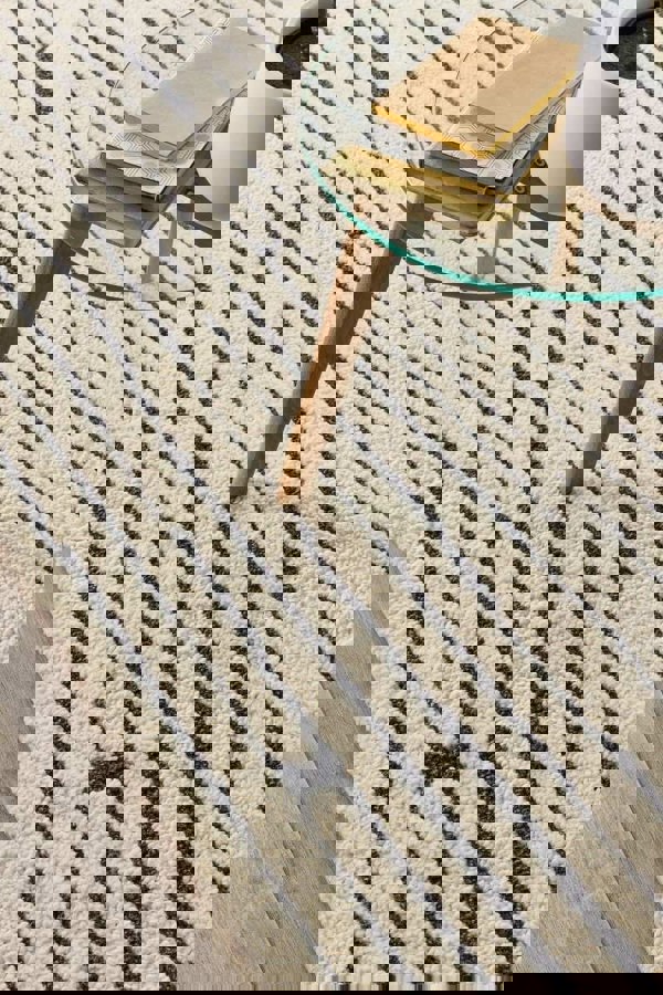 The Rugs Quality Natural Woodgrain Look Rug |Stylish Comfort