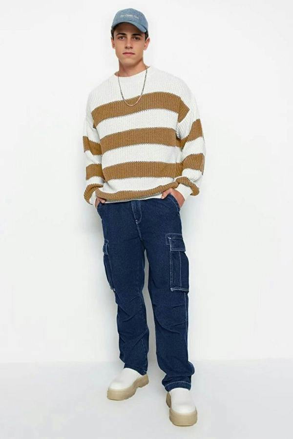 WOVCOR Crew Neck Striped Knit Men's Sweater