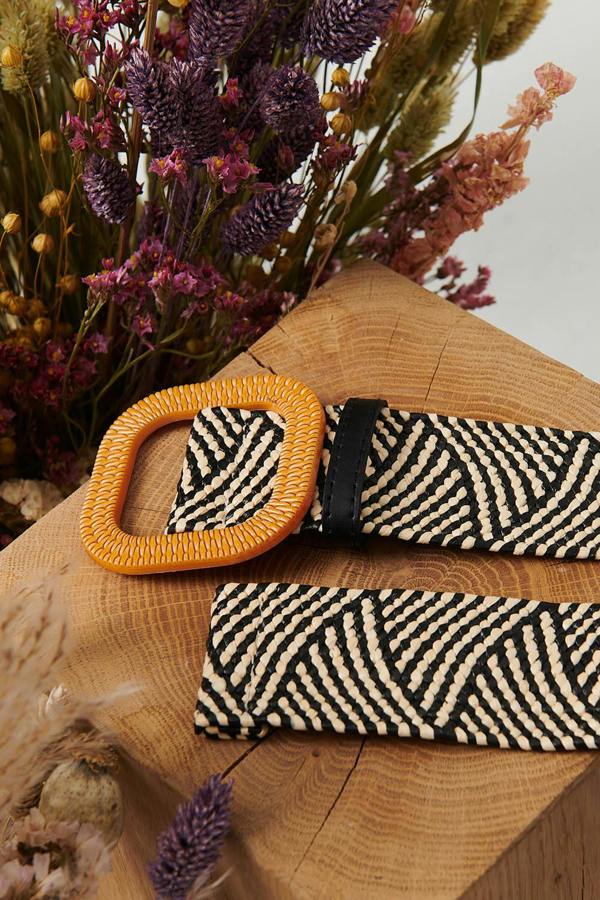 Beige | Zig Zag Texture Statement Buckle Belt