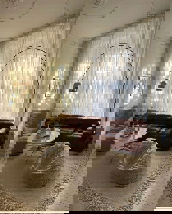 Round Sheepskin Bean Bag | Short Wool | Medium Pearl