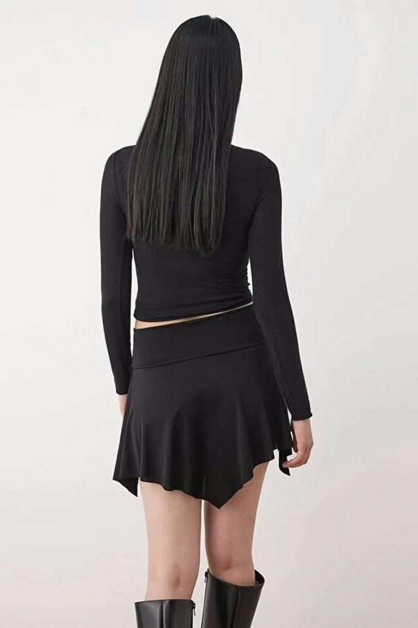 WOVCOR Asymmetric Mini Knitted Skirt with Accessory Details