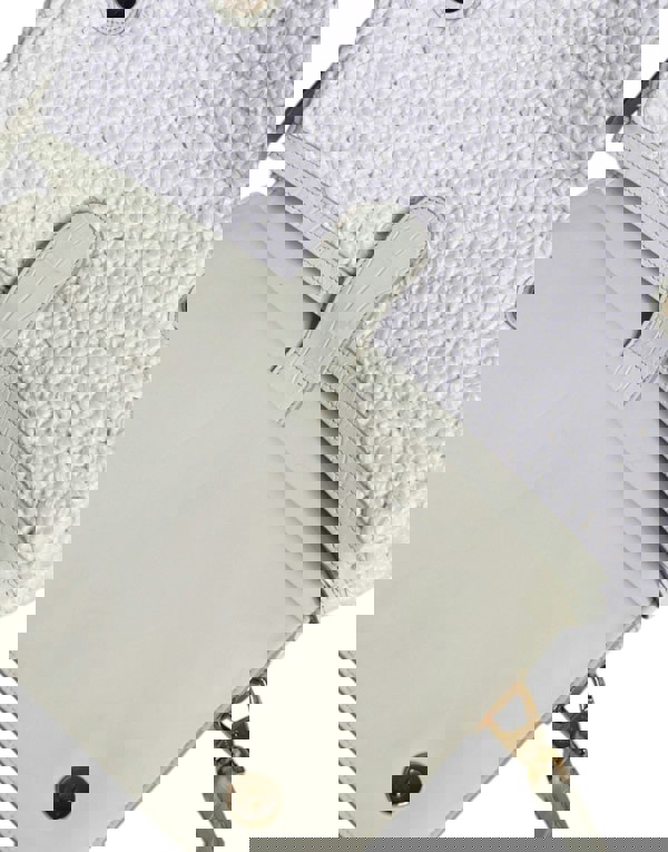 181826747.jpg