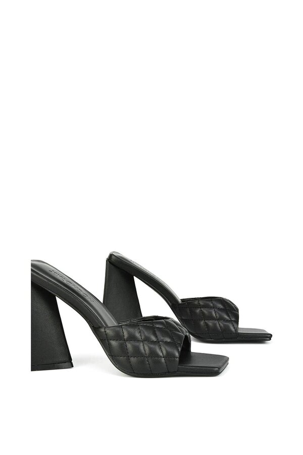 XY LONDON Quilted Square Toe Sculptured Flared High Heels